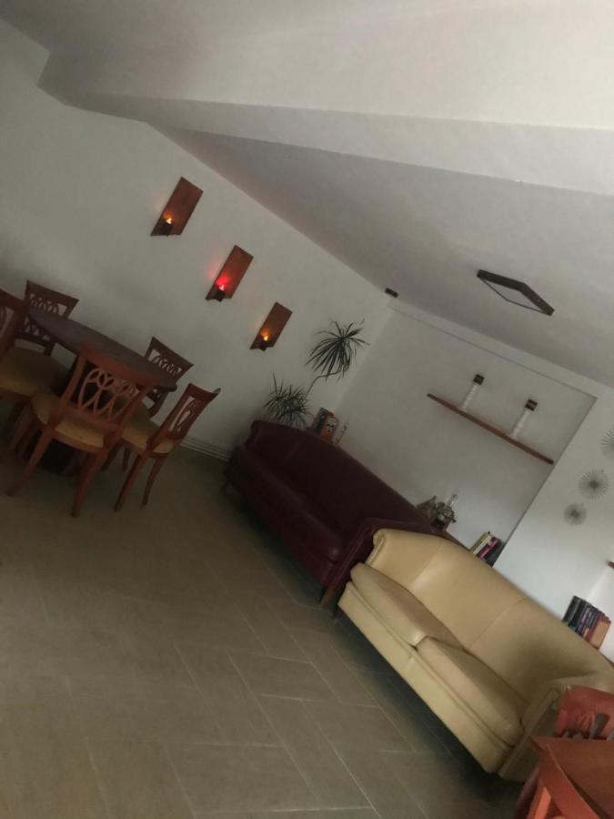 La Butuci Hotel Tirgu Ocna Ngoại thất bức ảnh